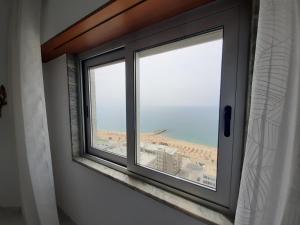 Vista Praia 16- Wifi, Remodelado, 80mt Praia