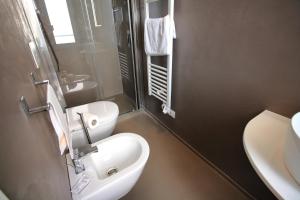 Single Room with Shower room in Hotel Vittoria
