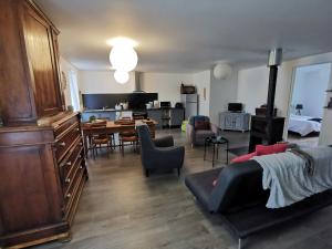 Appartements Le petit Monrepos avec jacuzzi nordique : photos des chambres