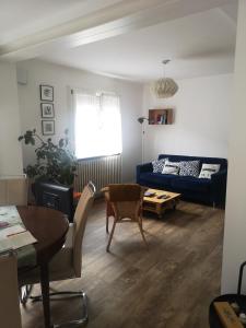 Appartements A La Cour de Ribeauville avec garage : photos des chambres