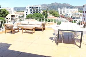 Beautiful apartment, sunny terrace, top floor with beach view
