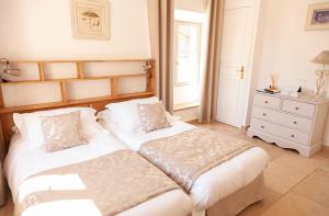 Hotels Auberge du Vieux Chateau : Chambre Double N. 14 avec Terrasse - Vue sur Montagnes