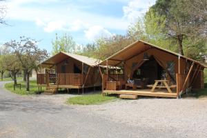 Tentes de luxe Glamping Lac du Causse : photos des chambres