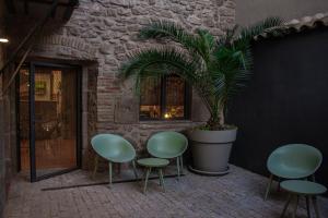 Two-Bedroom Apartment room in La Casa Del Miracle