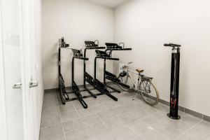 Kislak 304 Chic Studio in the Heart of Downtown