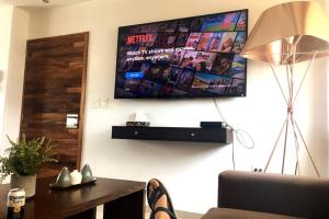 DepaDeLUX 35 mt de la Playa! Zona Dorada Vista al Mar!