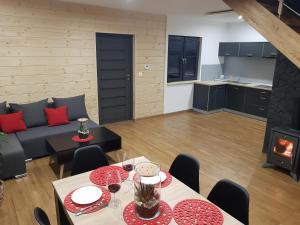 Osada Orlica klimatyczne domki z widokiem na góry i termalnym SPA sauna jacuzzi 4 km od Zieleniec Ski Arena