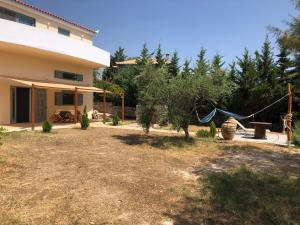 Seafront Studio with direct beach access Messinia Greece