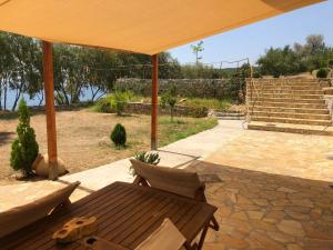 Seafront Studio with direct beach access Messinia Greece