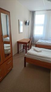 Baza Hotelowa Bobrowiecka 9