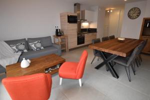 Maisons de vacances VAUJANYLOCATIONS - Domaine du Patre : photos des chambres