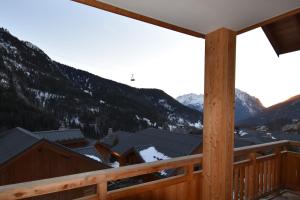 Maisons de vacances VAUJANYLOCATIONS - Domaine du Patre : Appartement Standard