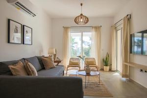 Phaedrus Living Seaview Luxury Flat Limnaria 153