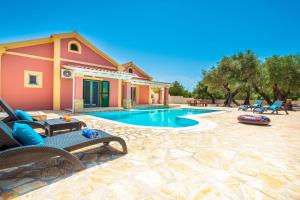 Beach Villa Joanna by PosarelliVillas