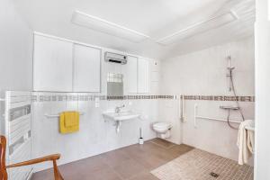 Gîte Leomie - Maison en pierre au pied des vignes - Monthurel