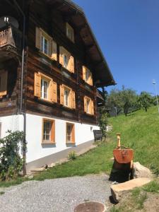 Latura - 3.5 Zimmerwohnung für 4 Personen, 80m2