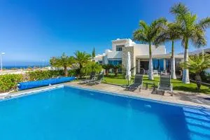 Villa Eleonora, Luxury Villa with Heated Pool Ocean View in Adeje, Tenerife - Adeje