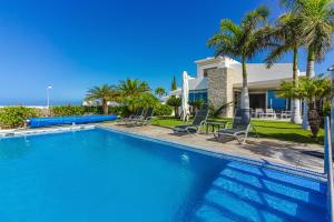 Villa Eleonora Luxury Villa with Heated Pool Ocean View in Adeje Tenerife
