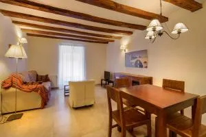 Apartamentos Casa Les Valeres - Monroyo