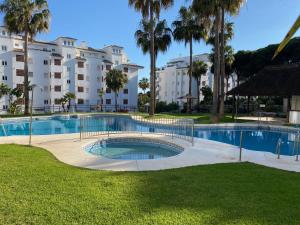 Mi Capricho Apartment with Sea Views and Gardens