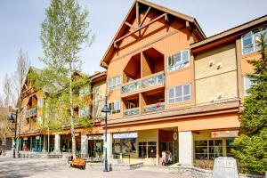 Marketplace Lodge