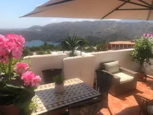 LUXURY DUPLEX WITH VIEWS. - Istán