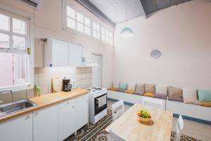 Home with Terrace in Heart of old Town of Chania