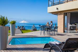 African Oceans Manor on the Beach