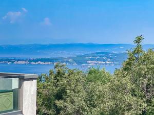 Seaview Apt Koper 2