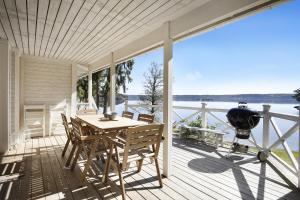 Dreamy House w. private dock by the Baltic sea