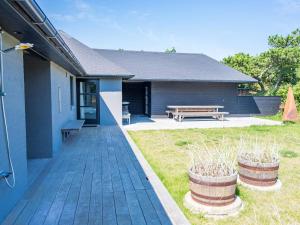 Holiday home Henne XIII