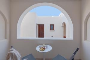 Epavlis Hotel & Spa Santorini Greece