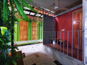 THE BOXS CONTAINER HOMESTAY