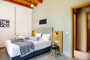 Almond Cottage with a sea view above Plakias