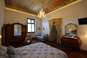 Deluxe Family Room room in Al Castello di Aiello