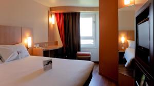 Hotels ibis Lyon Part Dieu Les Halles : photos des chambres
