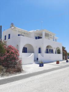 Villa Nefeli Santorini Greece