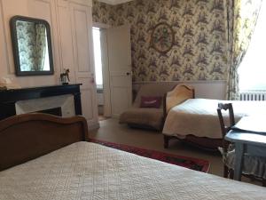 B&B / Chambres d'hotes Chateau de Pintray : photos des chambres