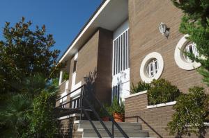 VILLA DORADA