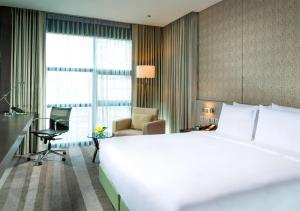 Holiday Inn Bangkok Sukhumvit by IHG