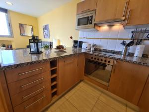 Apartment Barraquito, balcony with sea view, close to the beach, wifi, ideal for surfers