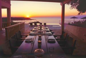 Beachfront Villa Seasun by PosarelliVillas