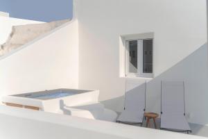 Thallos Cave House and Apartments Santorini Greece