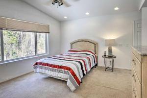 Peaceful Alaskan Escape 13 Mi to Fairbanks!