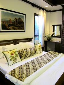 6 Bedroom Seaview Villa with Pool