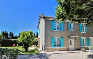 Maisons de vacances Awesome home in Verquires with 3 Bedrooms, WiFi and Outdoor swimming pool : photos des chambres