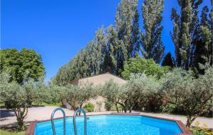 Maisons de vacances Awesome home in Verquires with 3 Bedrooms, WiFi and Outdoor swimming pool : photos des chambres