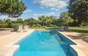 Maisons de vacances Nice Home In Vias With Wifi, Private Swimming Pool And Outdoor Swimming Pool : photos des chambres