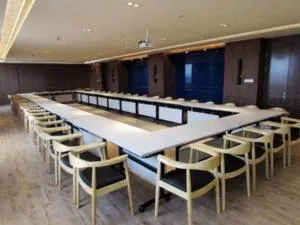 Jinjiang Inn is Qingdao Huangdao Dongjiakou Hotel - Poli