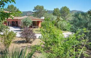 Gorgeous Apartment In Puget-Sur-Argens